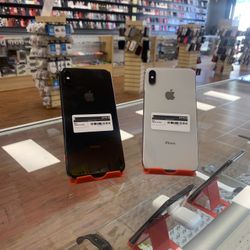 IPhone XS Max UNLOCKED 