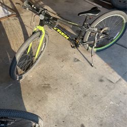 Boys TREK Bike 26” 8 Speed