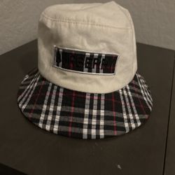 Black burberry Hat