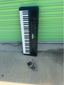Yamaha PSR-E273 Portable Keyboard With PROLINE KEYBOARD STAND