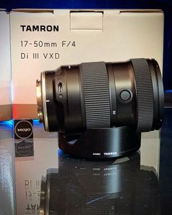 Tamron 17-50mm f/4 Di III VXD Lens (Sony E)