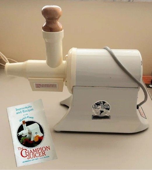 Champion Juicer Model G5-NG-853S Heavy Duty White With Manual- Tested & Working