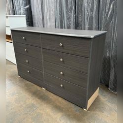 Dresser /Eight drawers dresser