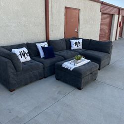 Thomasville 6 Piece Sectional Couch ! (FREE DELIVERY 🚚)