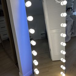 Vanity Stand Mirror 