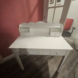 Vanity/Desk