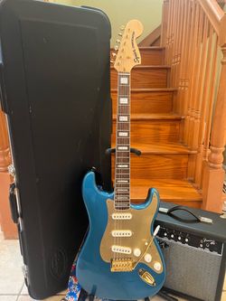 Squier Anniversary Gold Stratocaster w/ Hardshell Case, Fender Amp