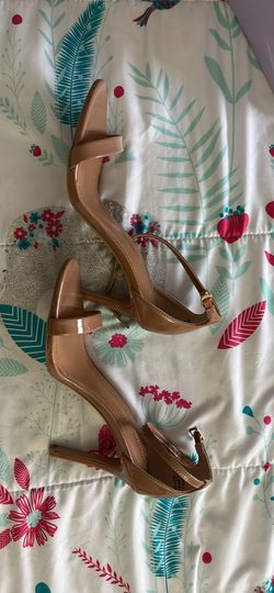 Brand New High Heels Size 8 Women Color Nude 