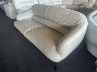 Italy Real Leather sofa，$1800
