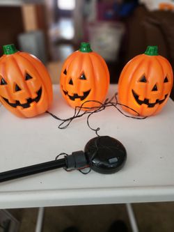 Used Light Up Lawn Stakes w/ Sound LED LIGHTS 3 Functions Steady On, OFF, SENSOR ACTIVATED