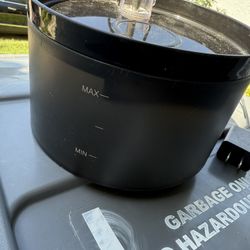 Self watering for cats or small dog