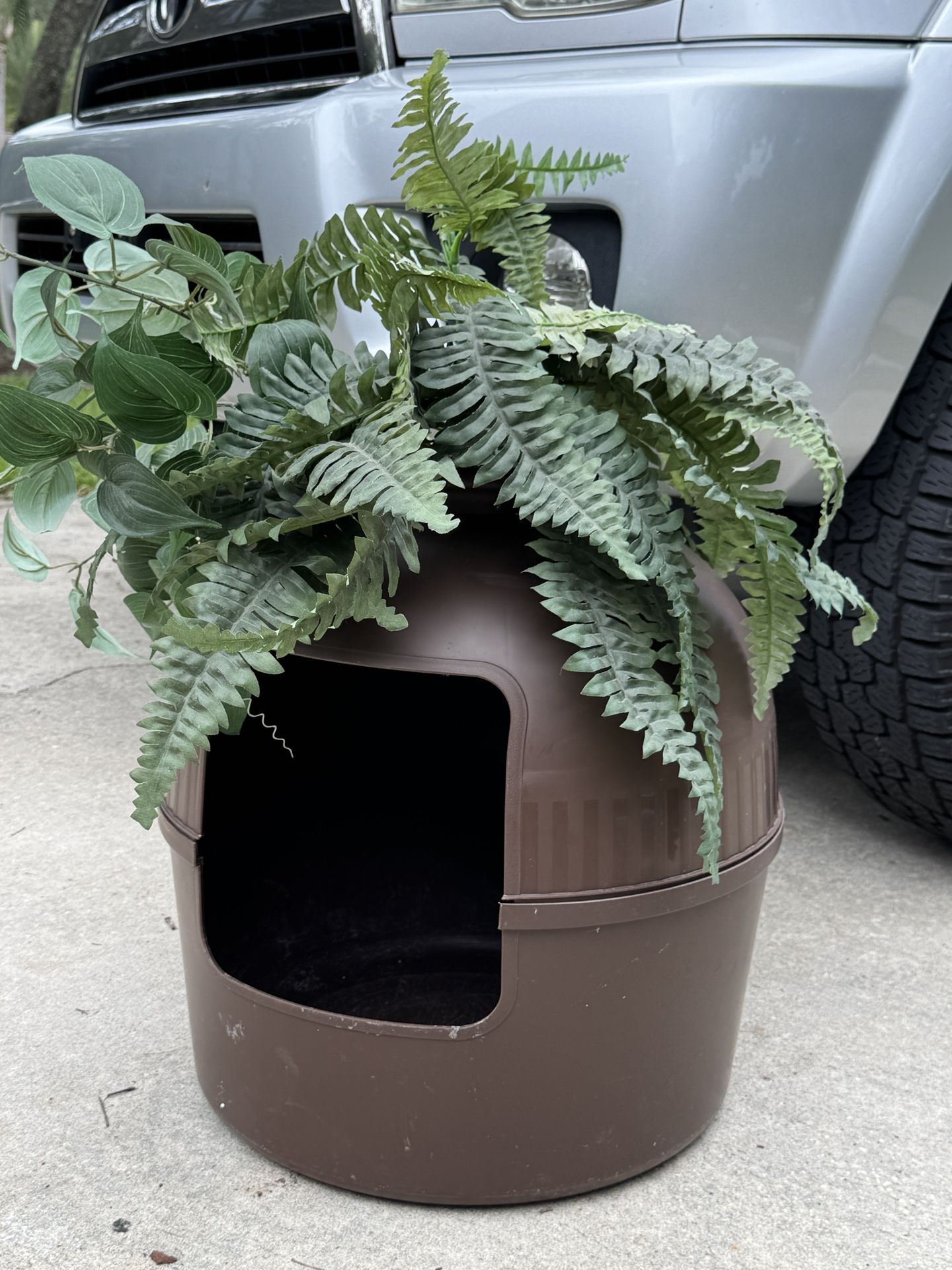 Planter Litter Box