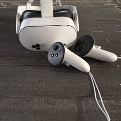 BRAND NEW OCULUS QUEST 3S