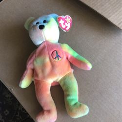 Ty Beanie  Baby  Collection  Never Used   72    And Book 