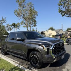 Toyota Tundra 