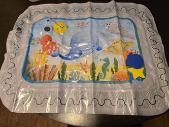 Tummy time water matt