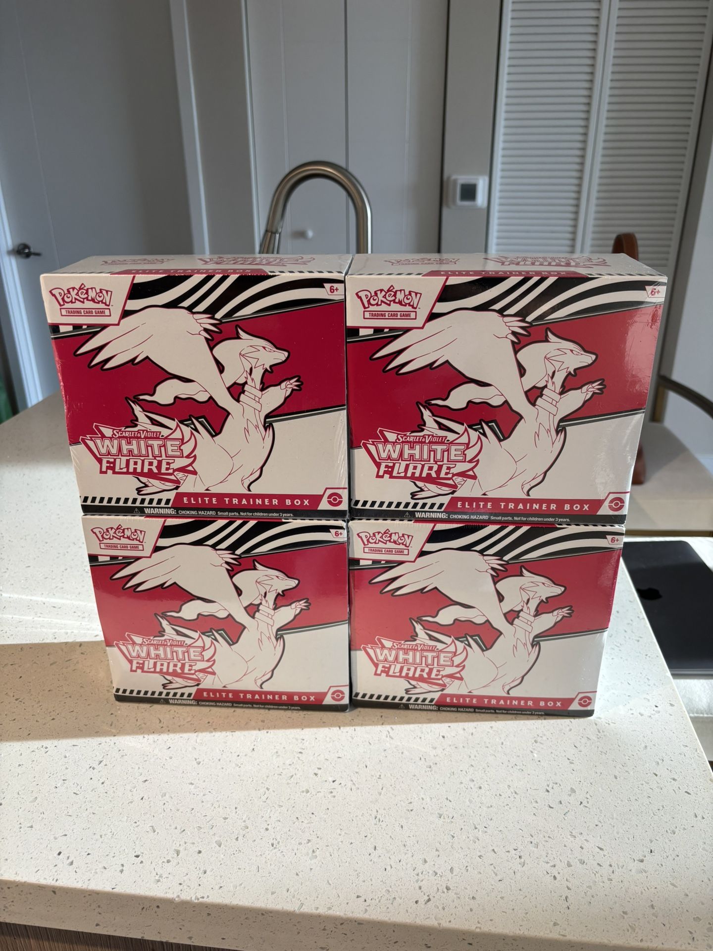 Pokemon Scarlet & Violet White Flare Elite Trainer Box