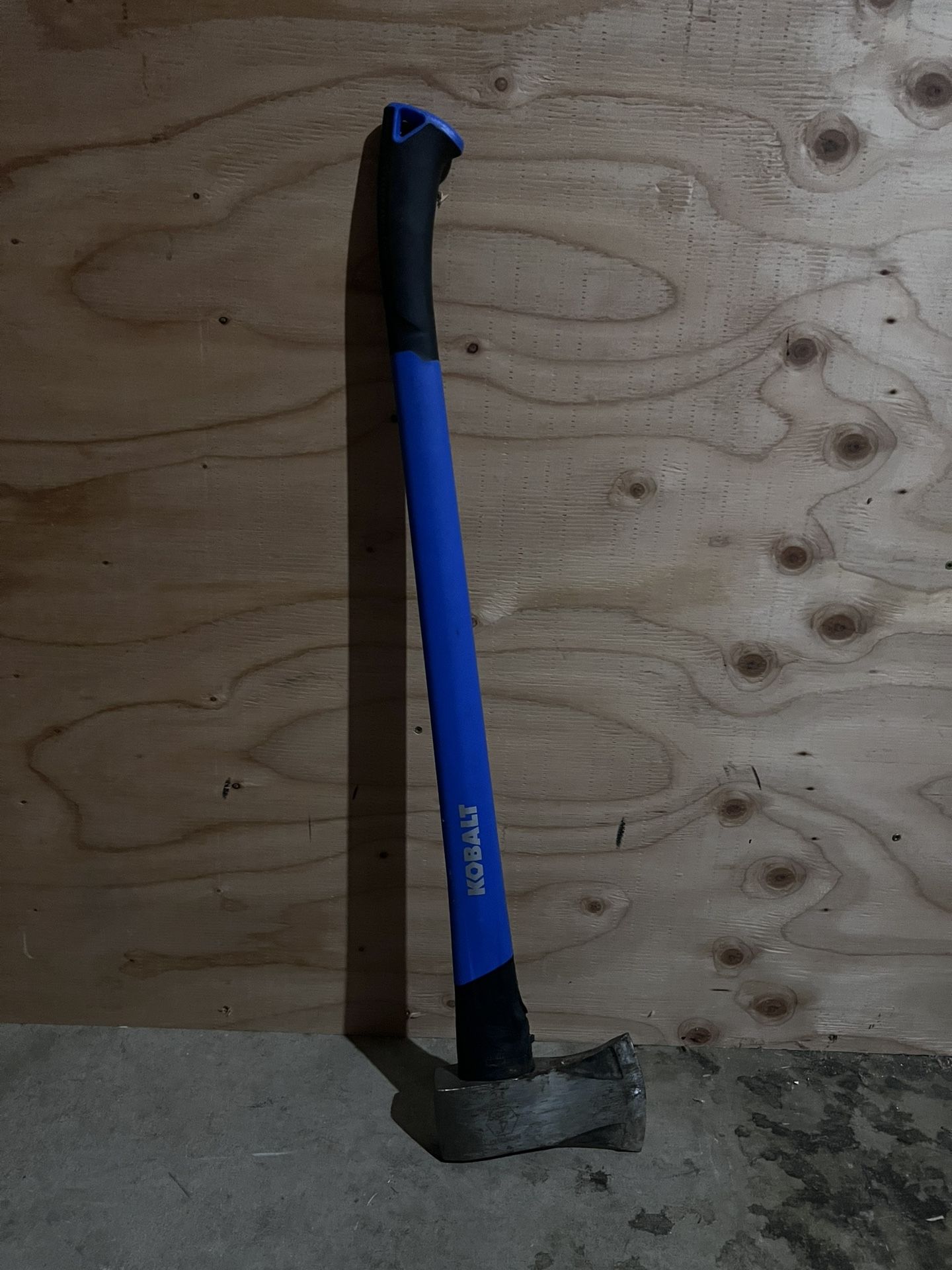 AXE