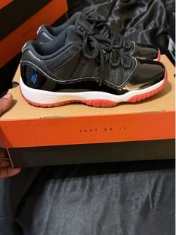 Jordan low 11