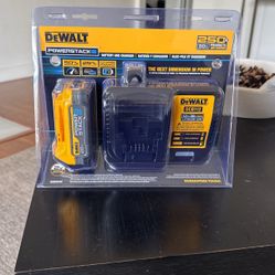 Dewalt Battery And Charger Set Power stack