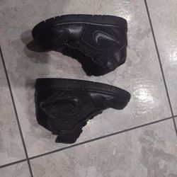 All Different size Boys Kid Shoes We Have More That Are Not In The Pic 5$-$10