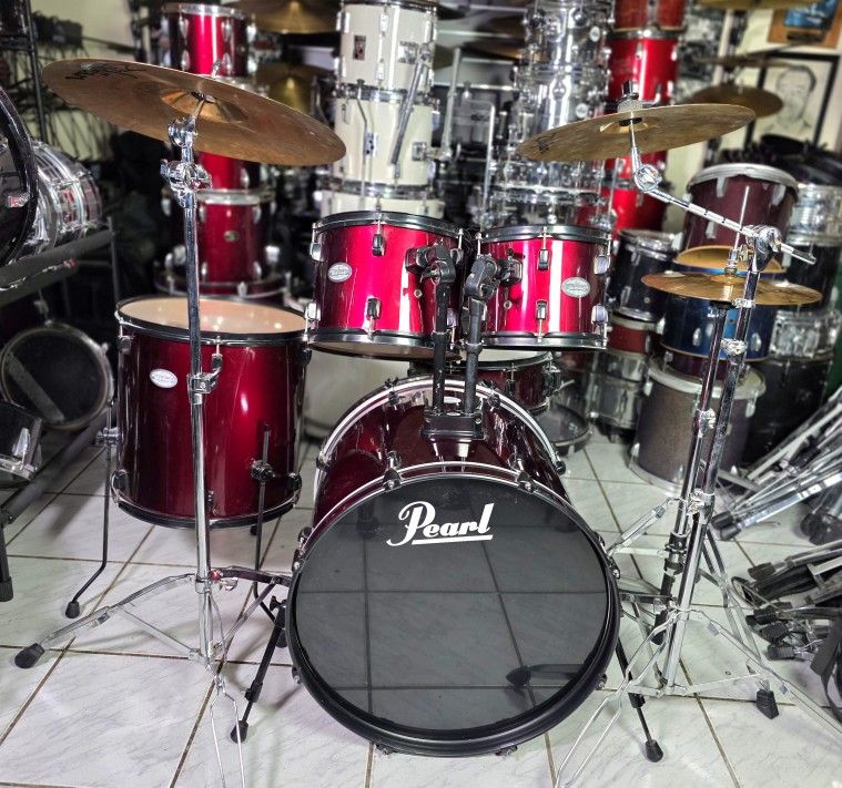 Pearl Complete Drum Set  !! $450 Or Best Offer !!