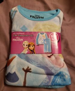 Frozen NWT girls pajama set 4/5 flannel