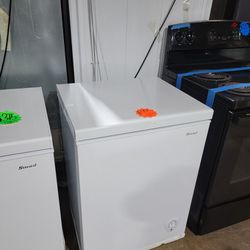 New Smad https://offerup.com/redirect/?o=NS5jdQ==.ft Chest Freezer With Warranty 