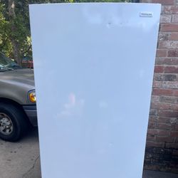 🚛FRIGIDAIRE FREEZER  Comes With Delivery Free Same Day 