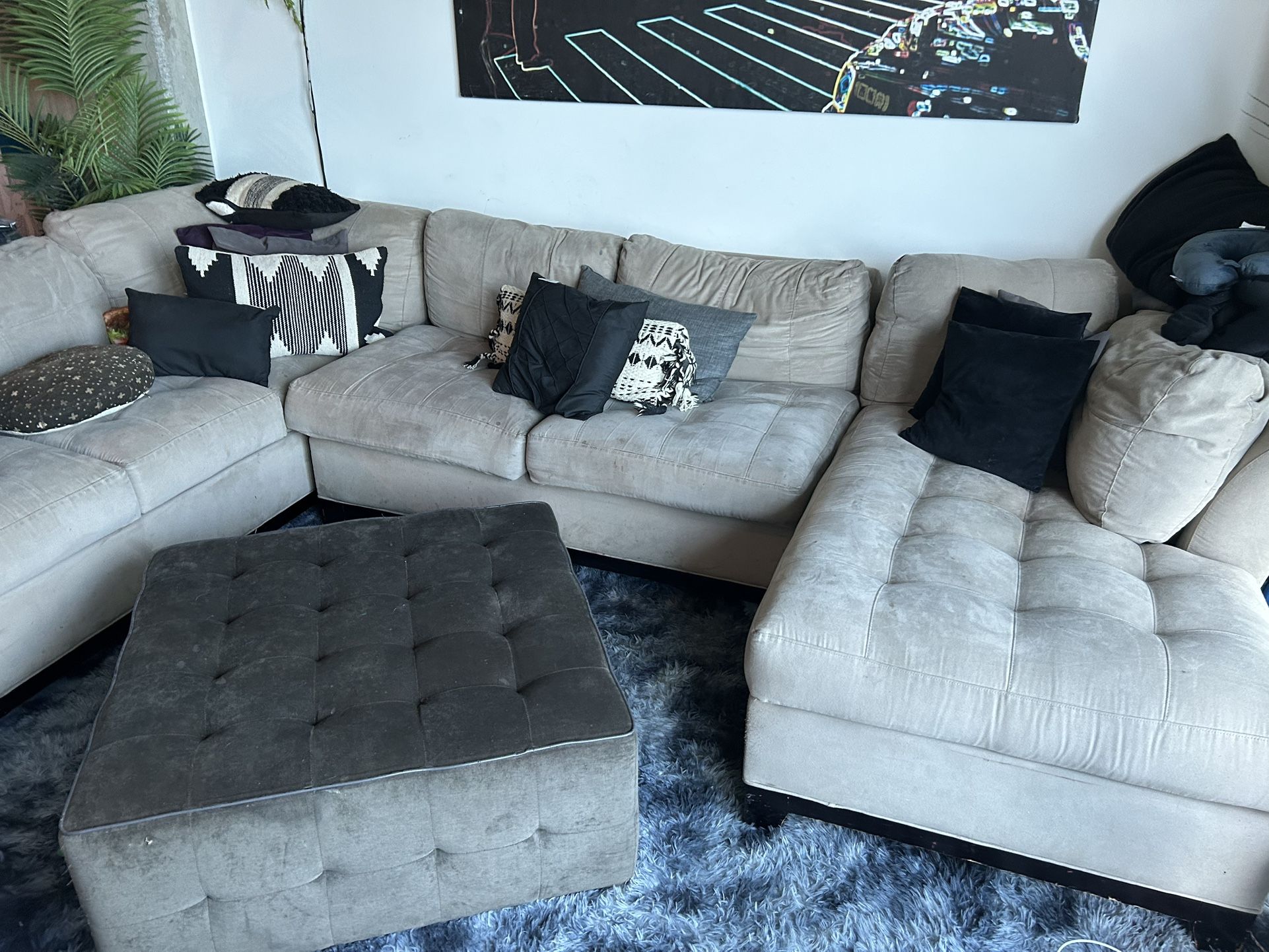 **MOVING SALE** Couch Needs To Go By Sunday - **