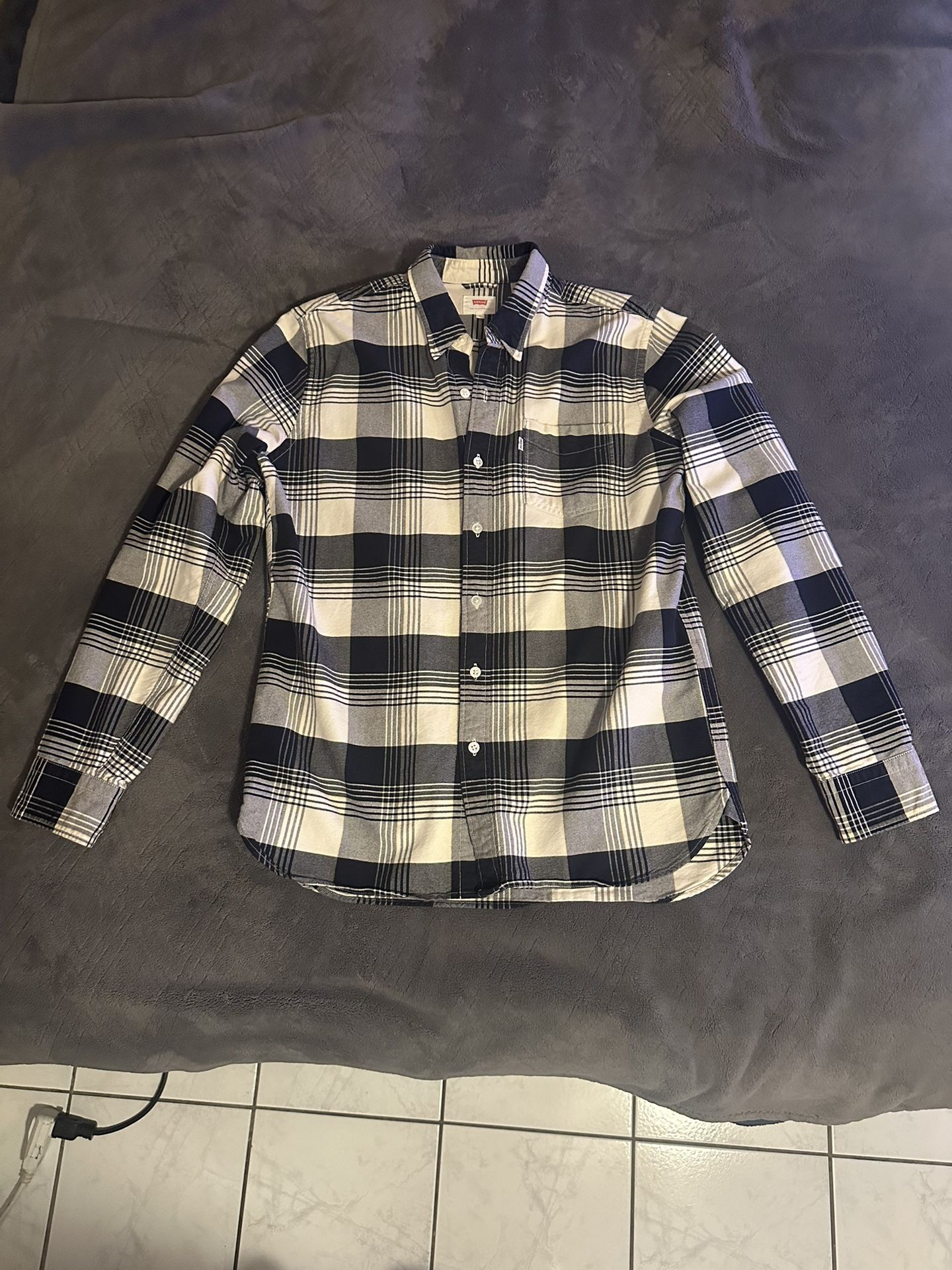 Levi’s Men Button Up Shirt 