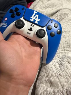 ps5 controller (custom dodgers )