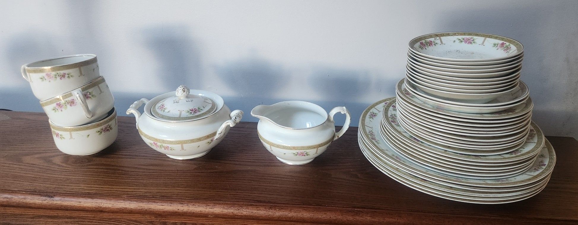 Johnson Bros England Vintage Mercer Fine China Dishes,