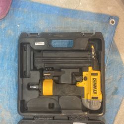Pneumatic 18 Gauge Nailer 