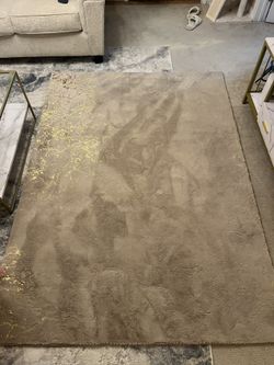 Carpet With Gold Lines