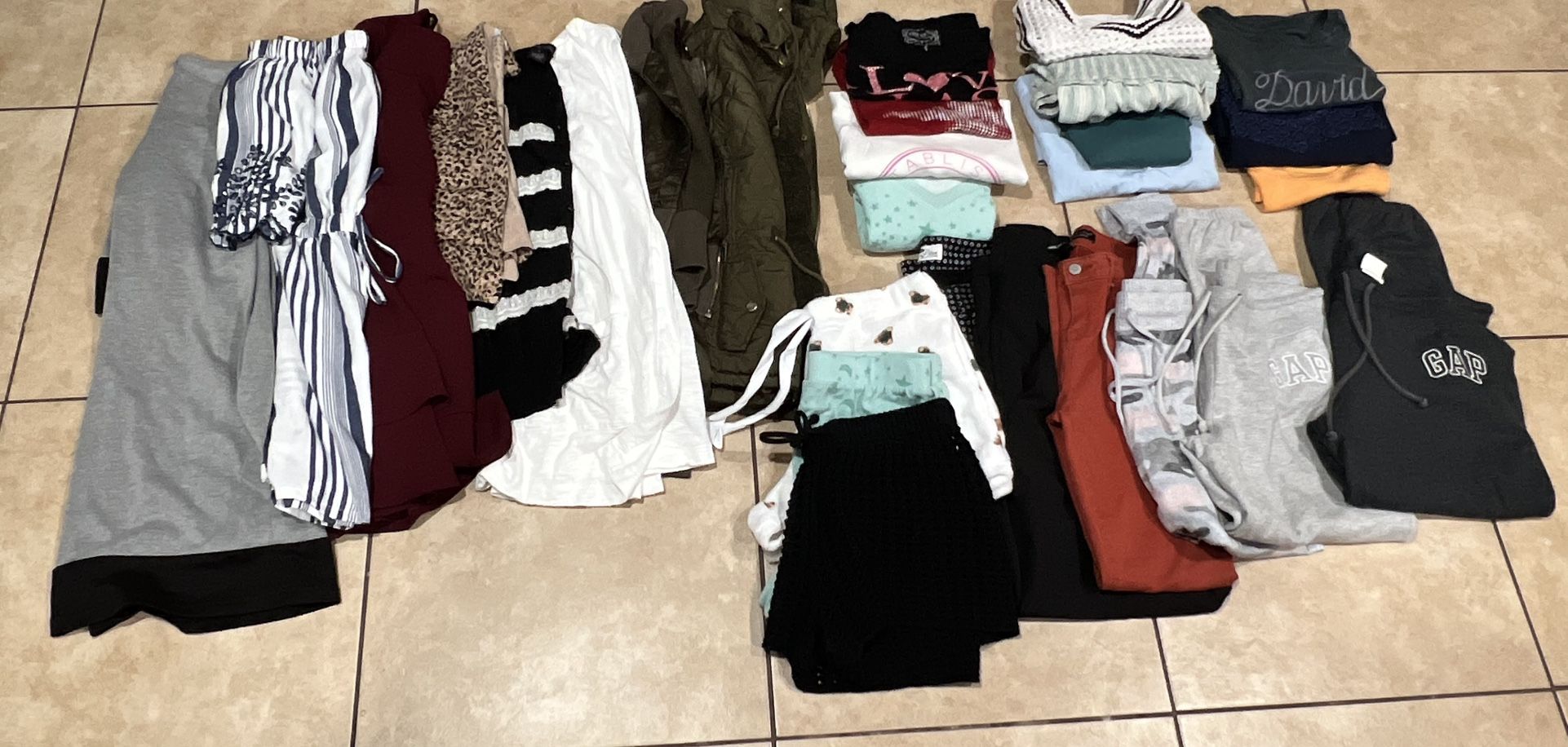 Women’s Clothes Size Small