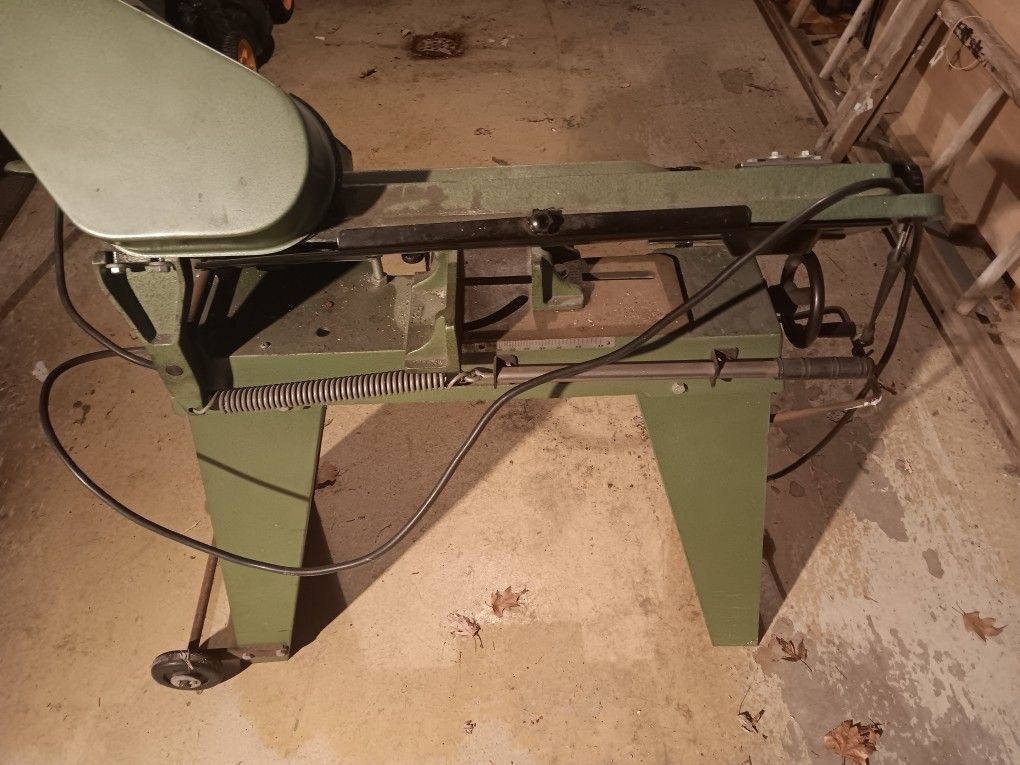 Heavy Duty Bandsaw