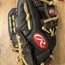 Left- Handed Throw Rawlings Highlight Kids Baseball Glove