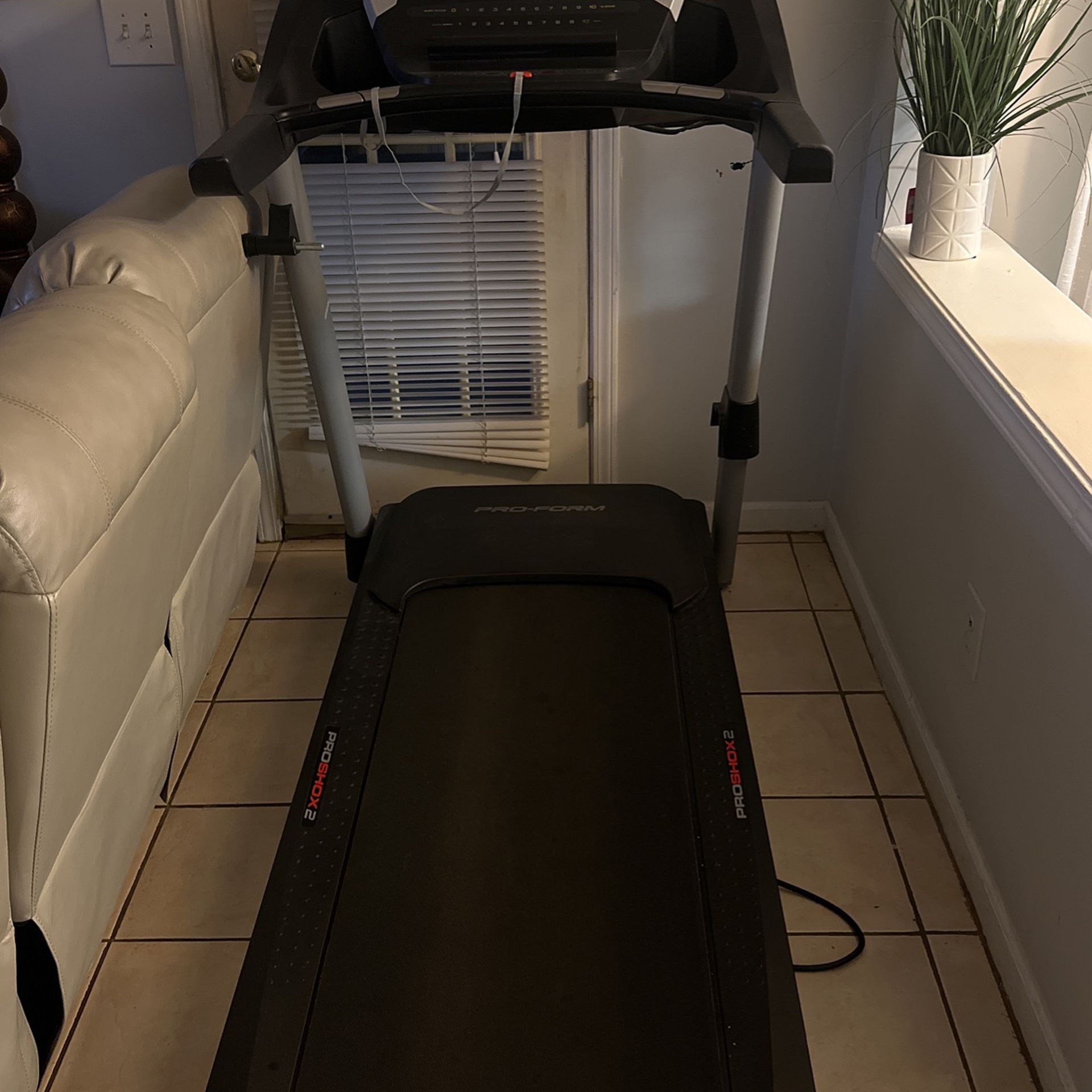 Pro Form Treadmill 505 CST Proshotx2