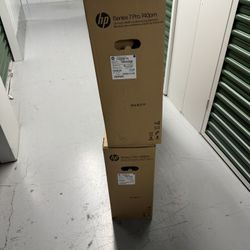 HP Series 7 Pro 740pm – 39.7” 5K2K Conferencing Monitor (New / Open Box)