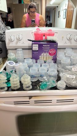 Assorted Baby Bottles Avent