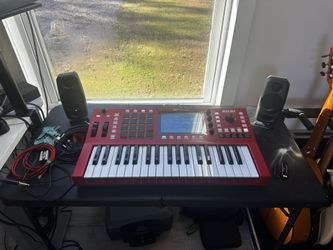 AKAI MPC KEYS 37