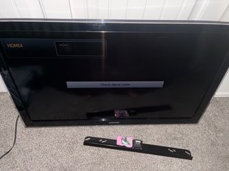 Samsung plasma tv 46” with wall mount