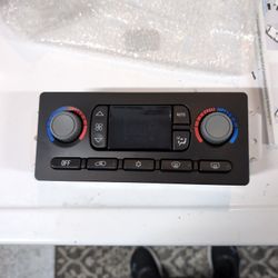 Gm Climate Control The Description In The Pictures Tells What It Is For