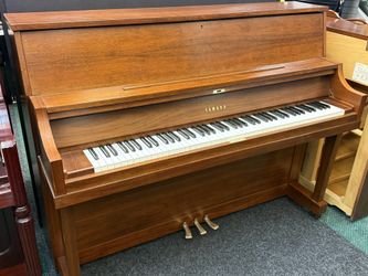 Yamaha Studio Piano