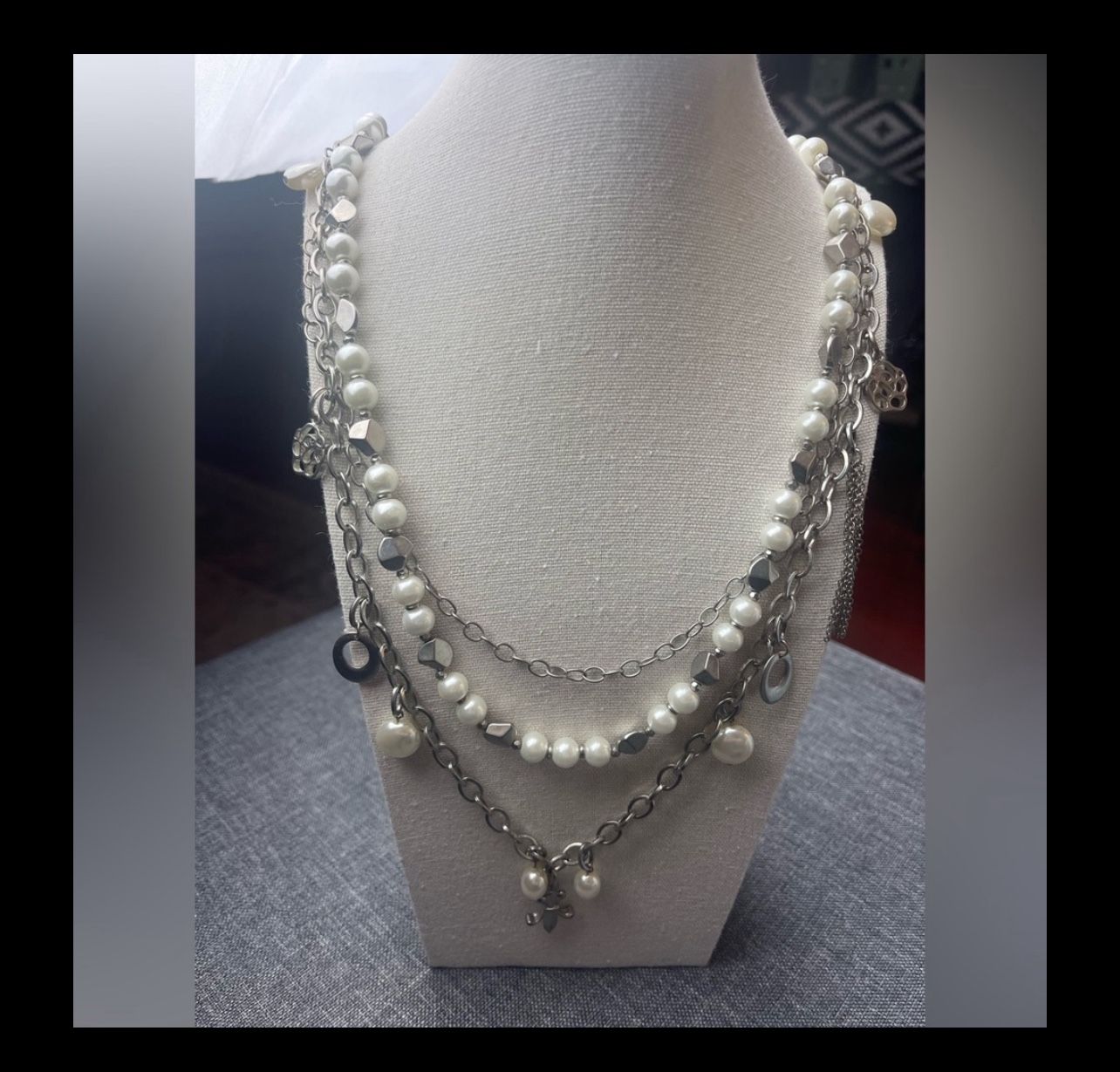 ✨ Layered Pearl & Silver Charm Necklace – NY&C – Girly, Elegant & Chic ✨