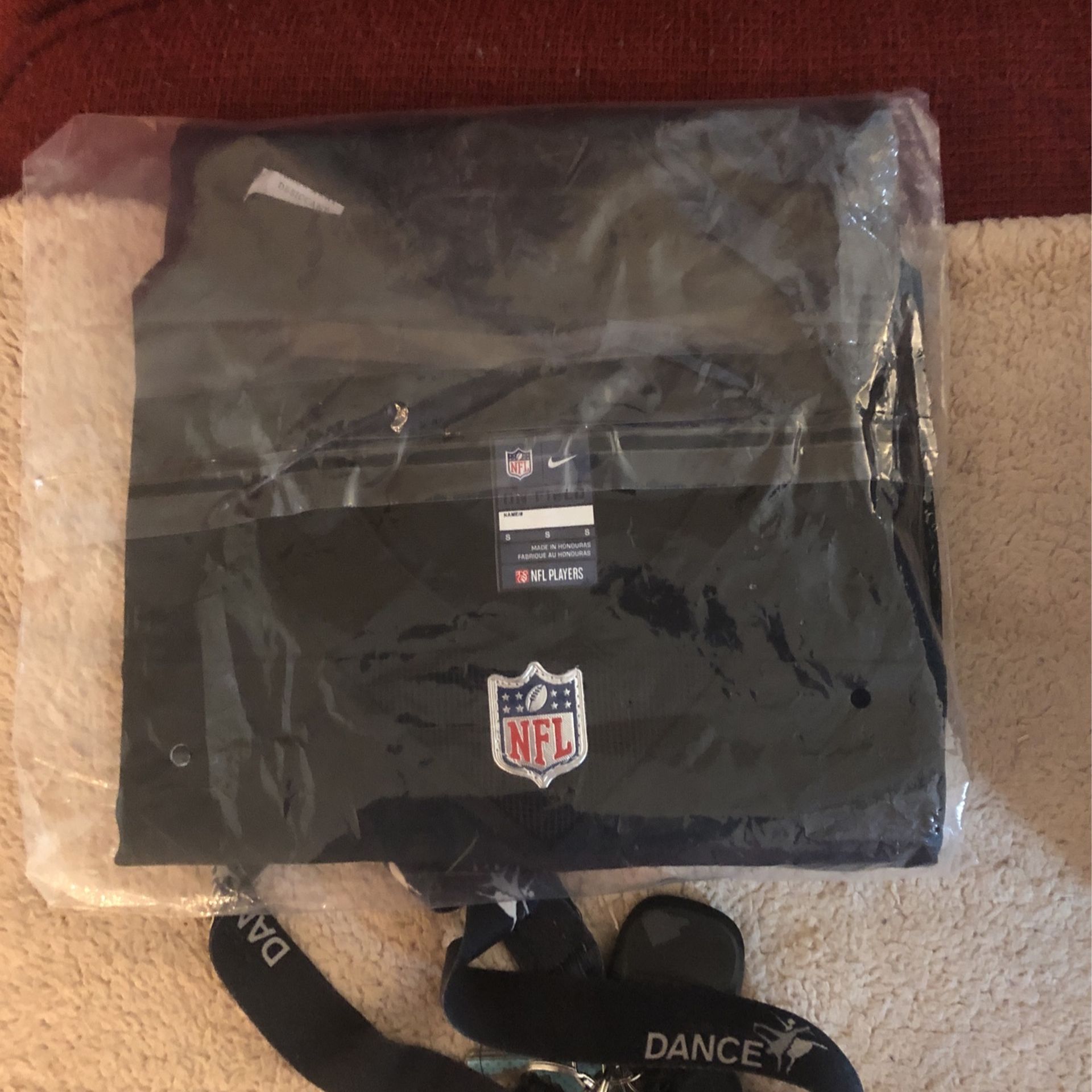Derik Carr Raiders Jersey Size Small