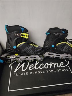 Rollerblades size 4-7 YOUTH Boys