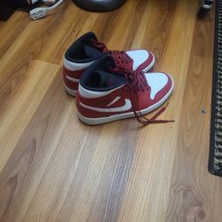 Nike Air Jordan Red And White Size 8.5 Mens