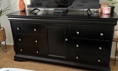 Black dresser